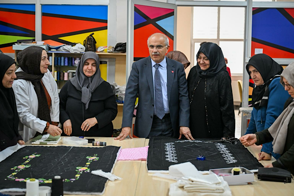 Malatya’da kadın kursiyerlerin ürünleri için satış noktası oluşturulacak<