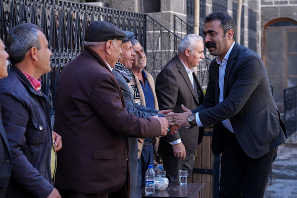 Eşbaşkan  Hatun, Dengbej Evi’ni ziyaret etti