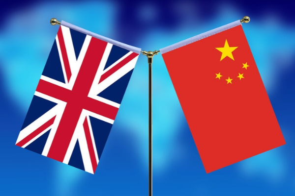 He Lifeng, İngiltere Maliye Bakanı ile video görüşmesi yaptı<