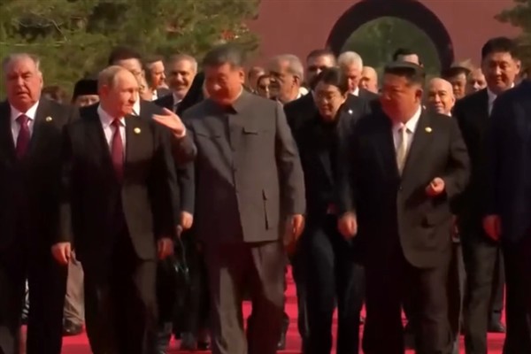 Putin ve Kim Jong Un, Çin'in Pekin'deki ''Zafer Günü'' etkinliğine katıldı<