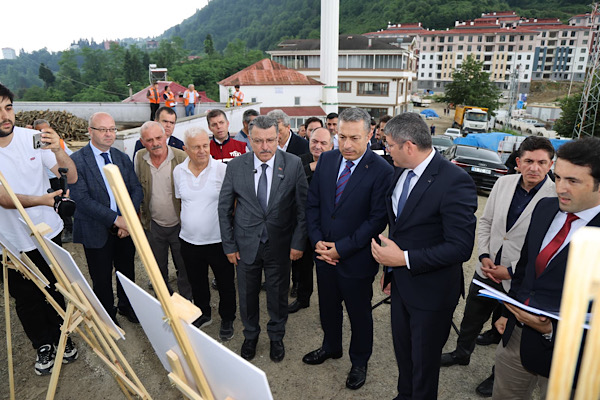 Engelsiz Yaşam ve Otizm Merkezi inşaat sahasında inceleme yapıldı<