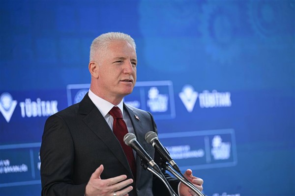 İstanbul Valisi Gül, İstanbul Finans Merkezi’nde incelemeler yaptı<