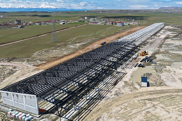 Van’da yeni sebze ve meyve hali inşaatı sürüyor<