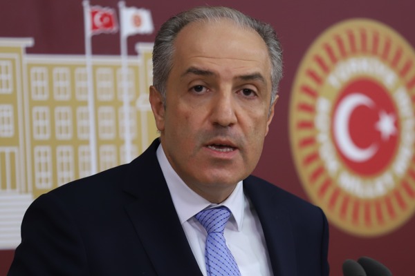 Milletvekili Yeneroğlu: “Türkiye’de demokrasi ve hukuk devleti uçurumun kenarındadır”