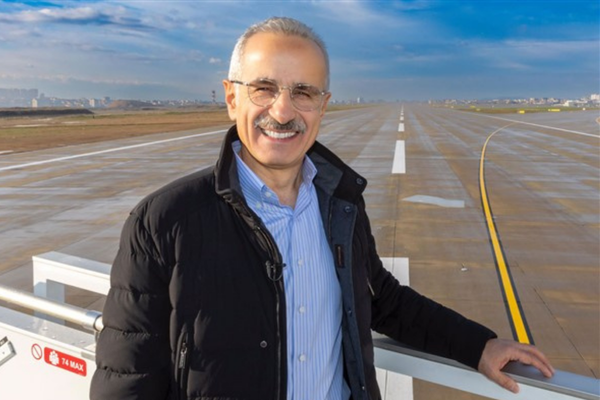 Uraloğlu'ndan Dünya Kabin Memurları Günü mesajı<