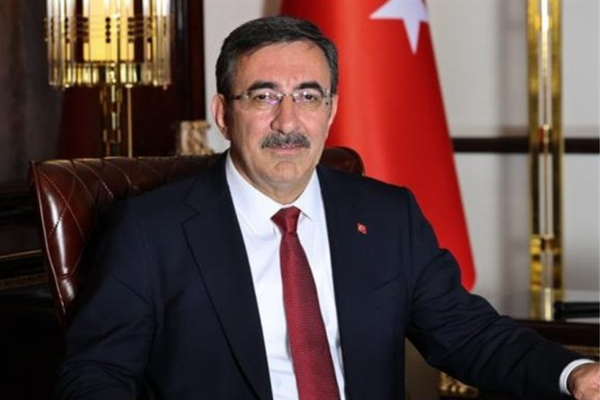 Cumhurbaşkanı Yardımcısı Yılmaz, Uluslararası Öğrenciler Mezuniyet Töreni'ne katıldı