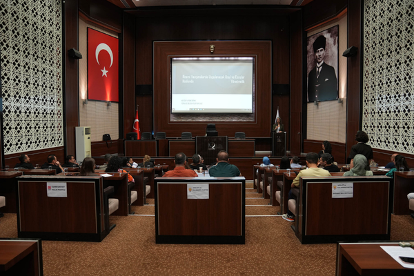 Keçiören'de, belediye personeline resmi yazışma eğitimi
