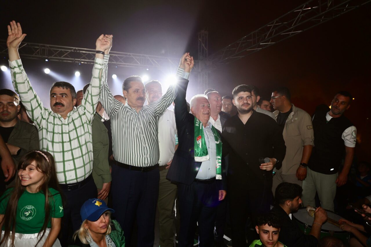 Başkan Bozbey ve Başkan Yılmaz'dan Bursaspor mesajı<