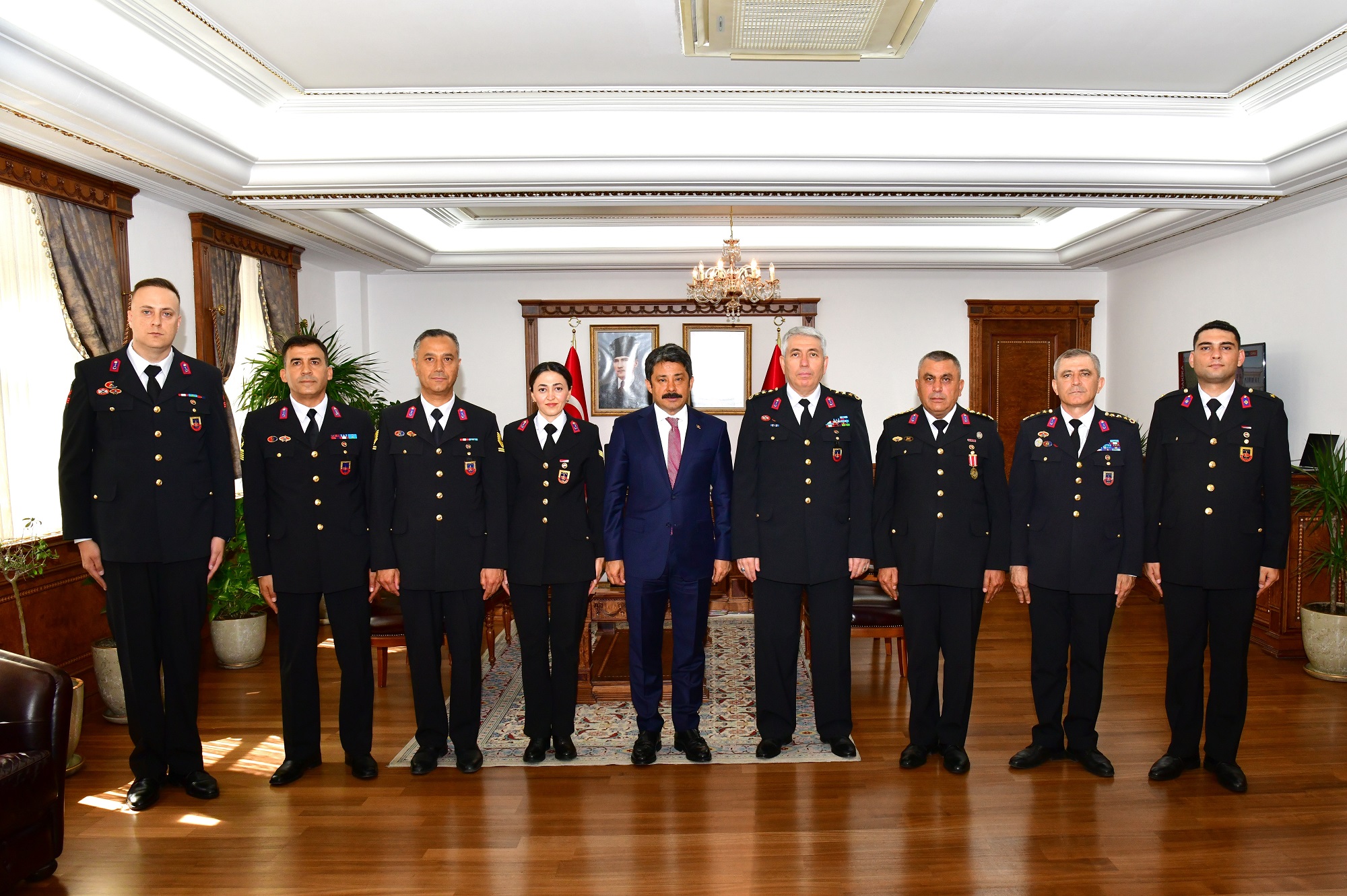 İl Jandarma Komutanı Yıldırım'dan Vali Demiryürek’e ziyaret<