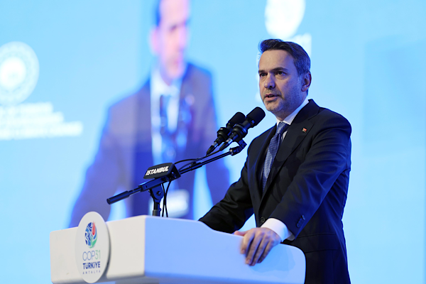 Bayraktar: Türkiye Yüzyılı’nı omuz omuza inşa etmeye devam edeceğiz