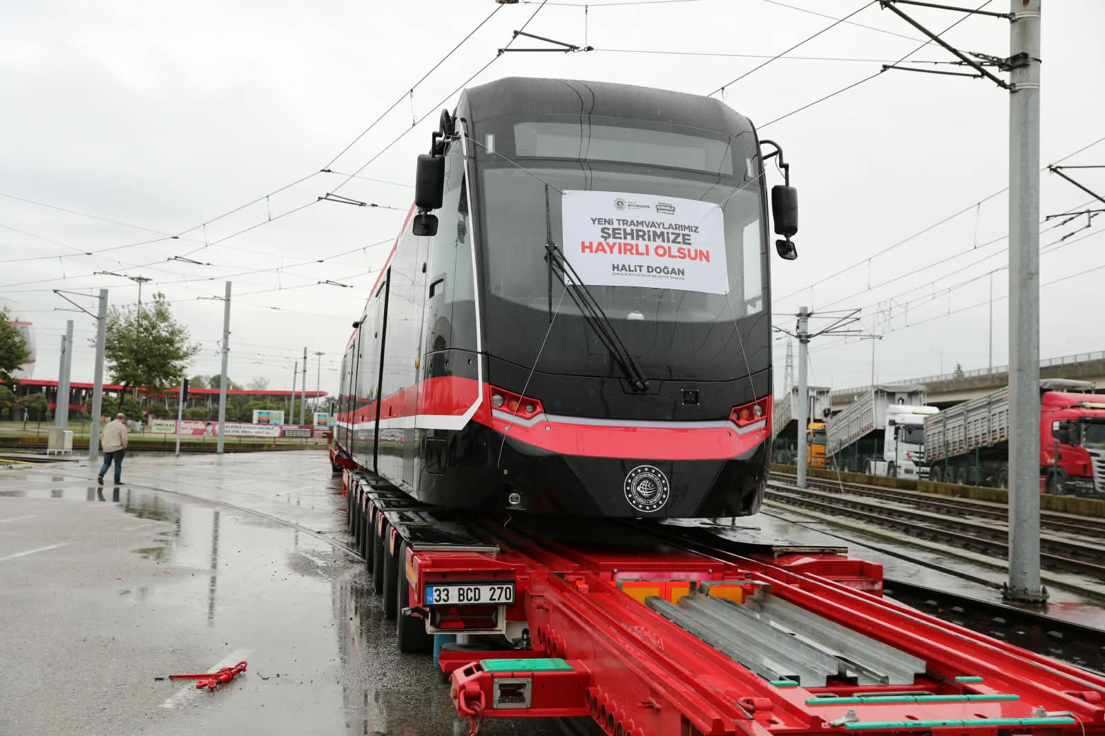 Samsun’a 12 yeni tramvaydan üçüncüsü ulaştı<