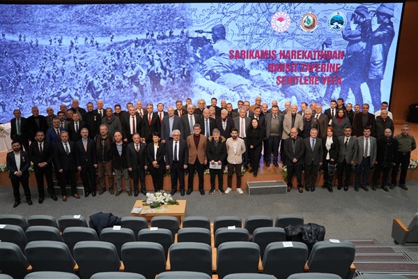 Harşit Savunması Vakfı, geleneksel Çarşamba Konferansları kapsamında yapıldı<