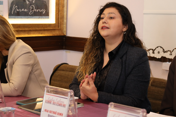 İzmit'te Kadın Kadına Konak Buluşmaları devam ediyor 