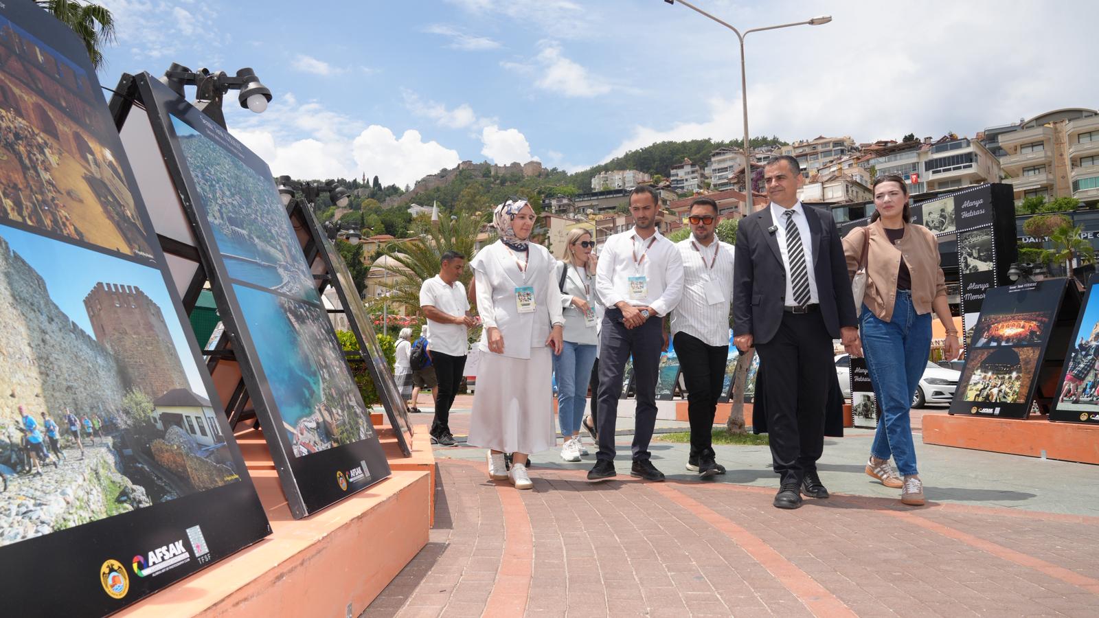 Alanya Festivali konser ve sergilerle devam ediyor<
