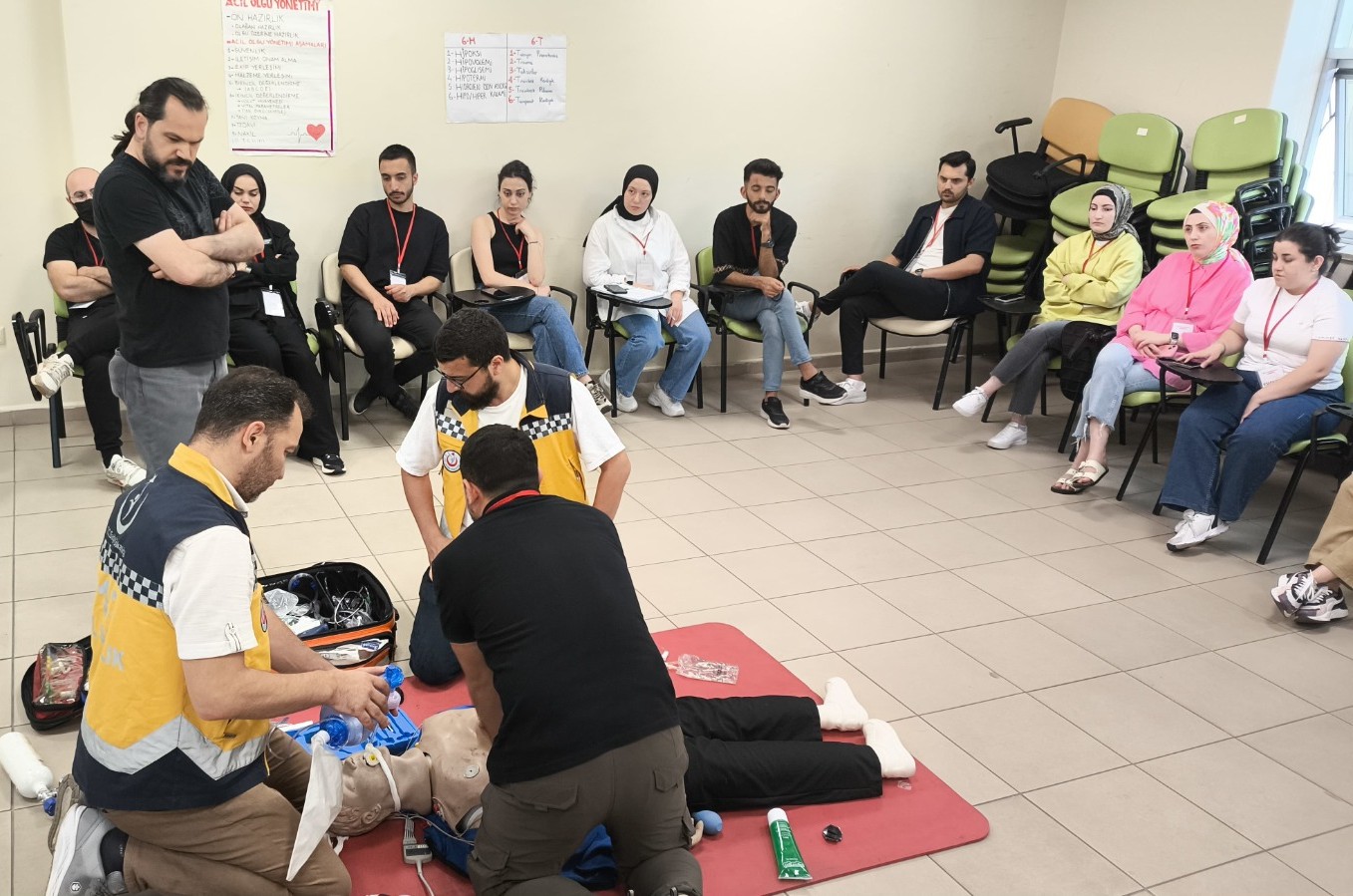 Sağlık personellerine “Temel Modül Eğitimi” verildi<