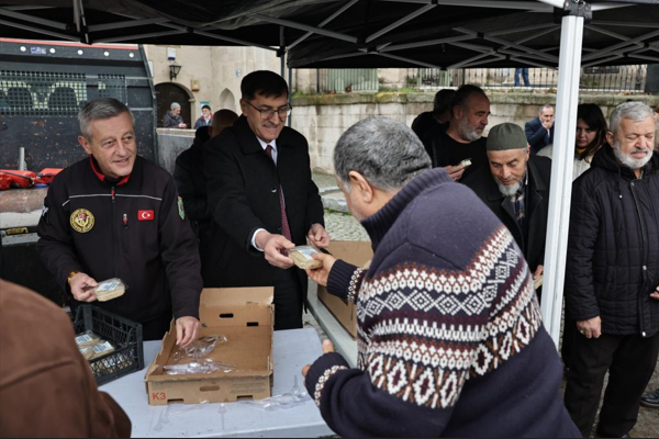 Kütahya'da şehit ve gaziler için prgram gerçekleştirildi<