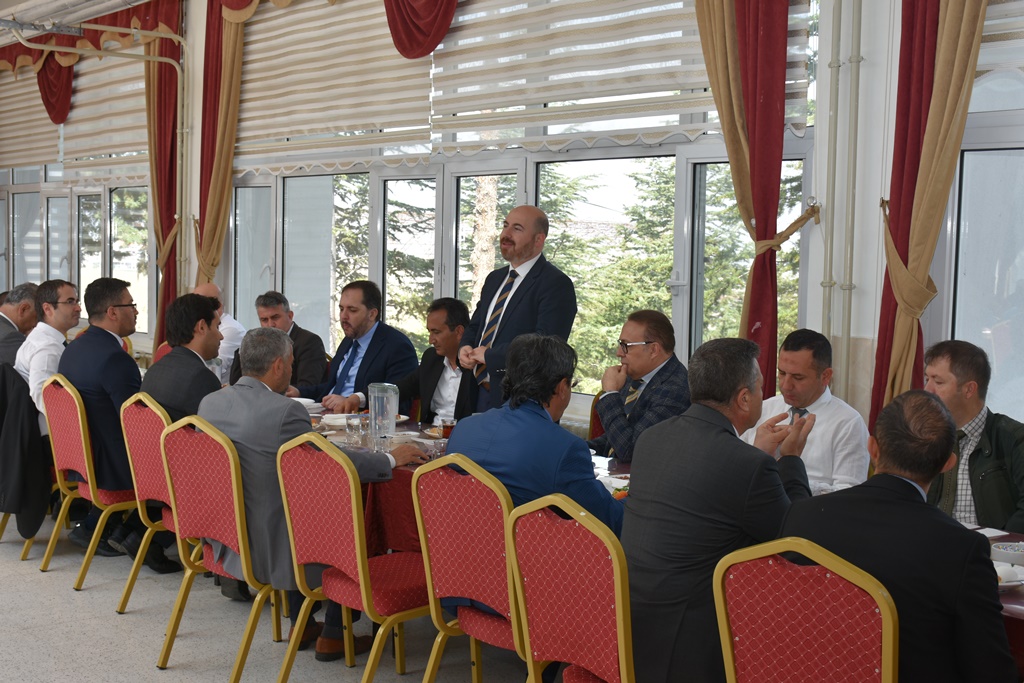 Eğitim ve sağlık camiası kahvaltı programında buluştu<