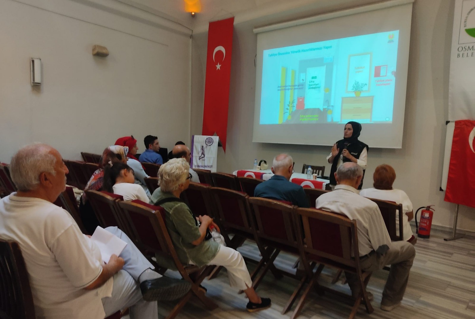 Cumhuriyet Kadınları Derneği ve AFAD’tan iş birliği<