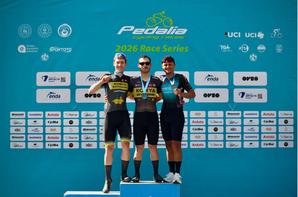 Konya Büyükşehir Belediyespor Bisiklet Takımı'dan çifte başarı<