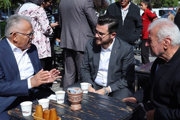 Başkan Büyükkılıç'tan Hunat esnafına ziyaret