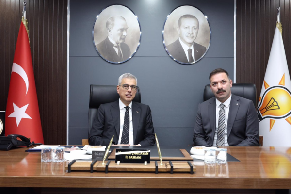 Memişoğlu’ndan AK Parti Zonguldak İl Başkanlığı’na ziyaret 