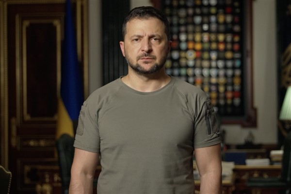 Zelenski: Yaklaşık iki düzine Rus İHA'sı Polonya hava sahasına girmiş olabilir<