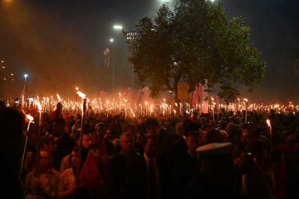 Çanakkale'de Cumhuriyet Bayramı coşkuyla kutlandı<