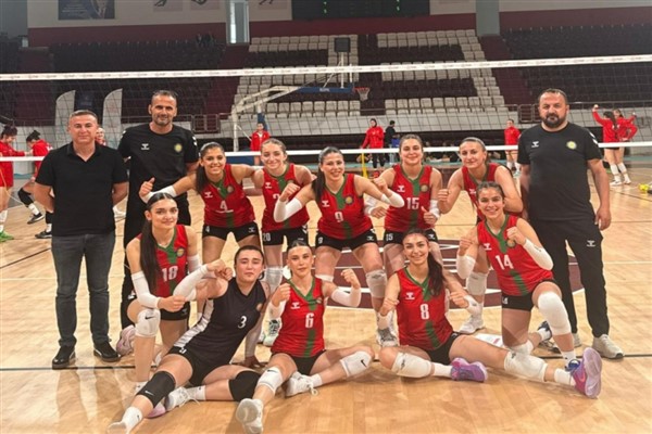 DBB Genç Kadınlar Voleybol Takımı Türkiye Şampiyonası’na galibiyetle başladı<
