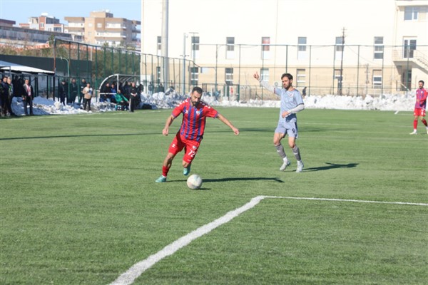 Viranşehir Belediyespor ilk yarıyı lider tamamladı<