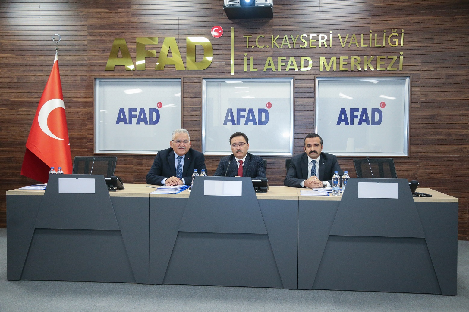 Başkan Büyükkılıç: ''Kayseri, karla mücadelede üzerine düşeni fazlasıyla yapıyor''
