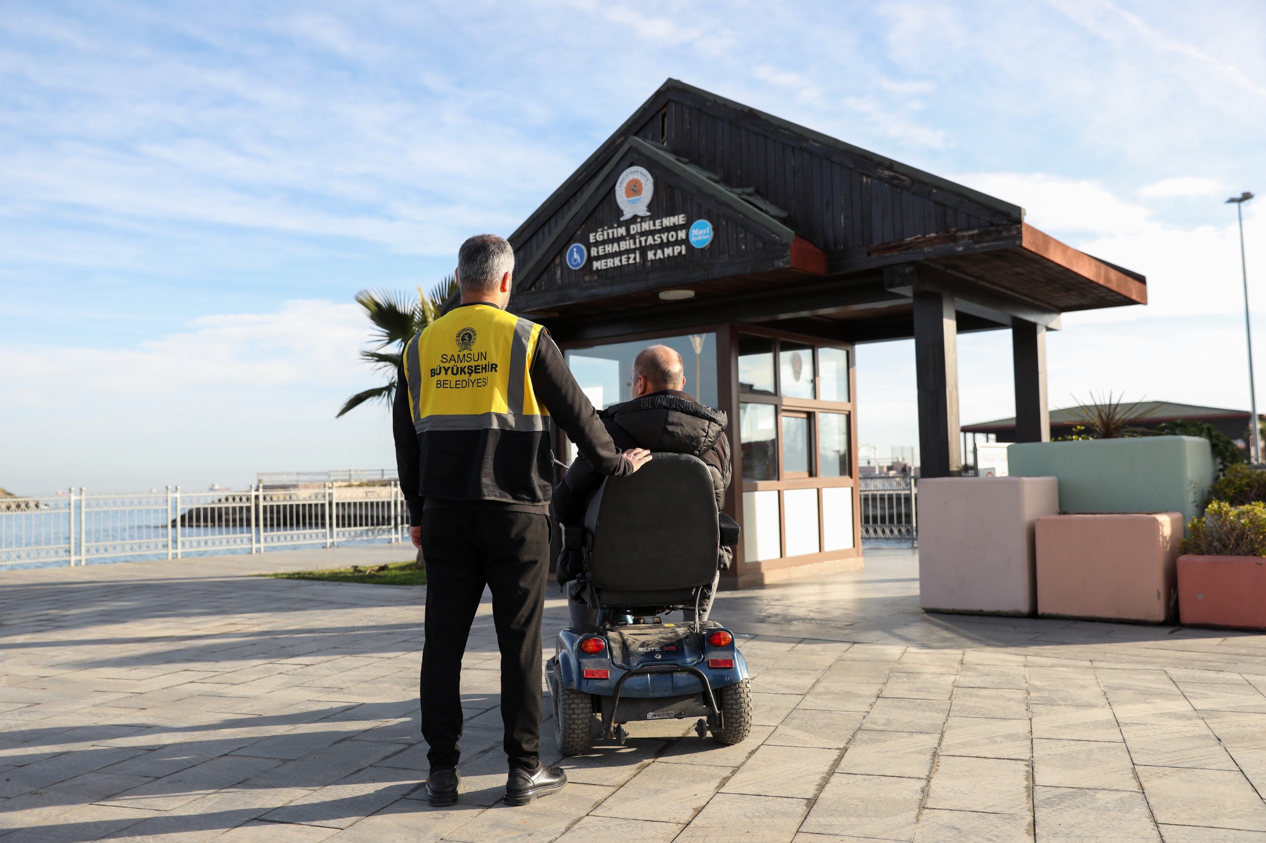 Samsun'da , engelli bireylere yönelik hizmetler devam ediyor <
