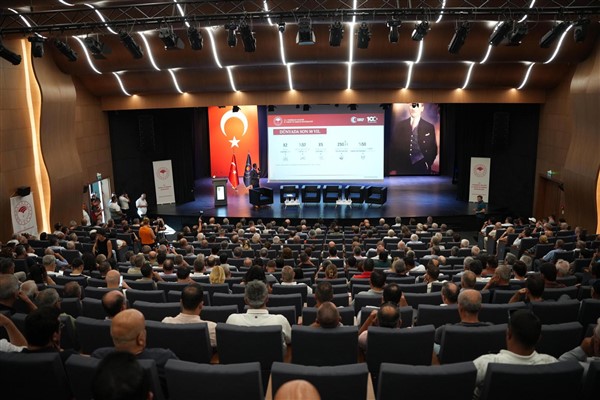Başkan Sarıkurt, Tarımsal Destekler ve İklim Değişikliği Çalıştayı'na katıldı<