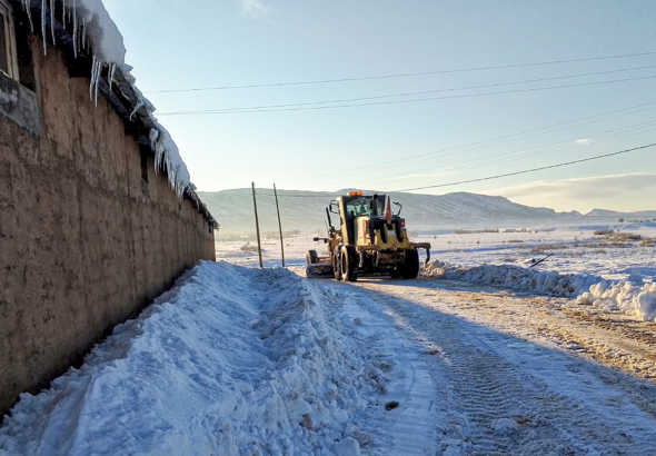 Diyarbakır'da bin 927 kilometre kırsal mahalle yolu ulaşıma açıldı