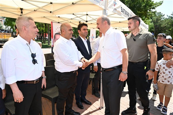 Atatürk Parkı’nda bayramlaşma programı düzenlendi <