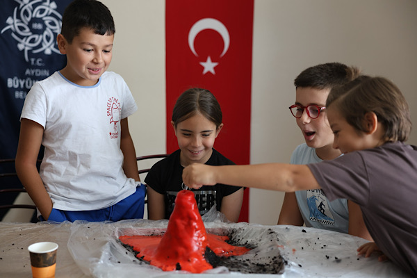 Aydın'da çocuklar 