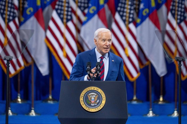 ABD Başkanı Biden: Dünyayı bir arada tutan Amerikan liderliğidir<