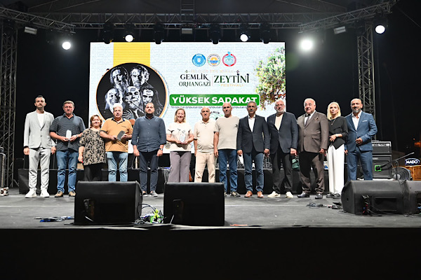 Gemlik Zeytini Festivali'nde 1 kilo zeytin 77 bin liraya satıldı<