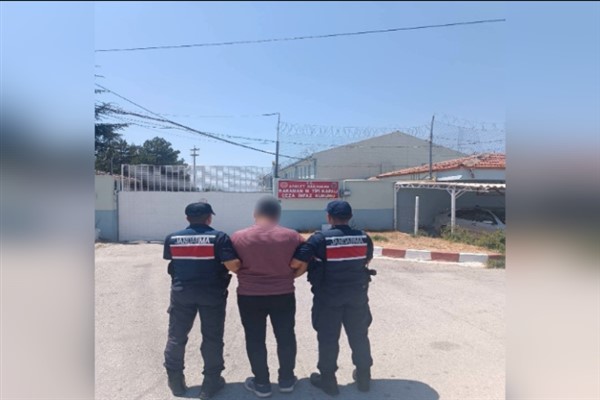 Karaman'da çeşitli suçlardan aranan 2 kişi tutuklandı