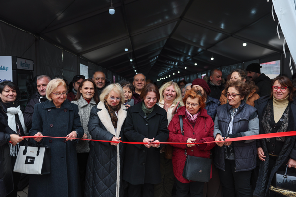 ‘Maltepe Belediyesi Kadın El Emeği Pazarı’ açıldı<