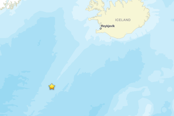 Reykjanes Sırtı'nda deprem<
