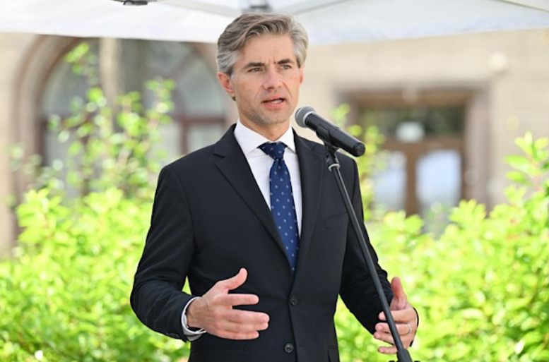 Budrys’den Rusya’nın Ukrayna saldırılarına tepki<
