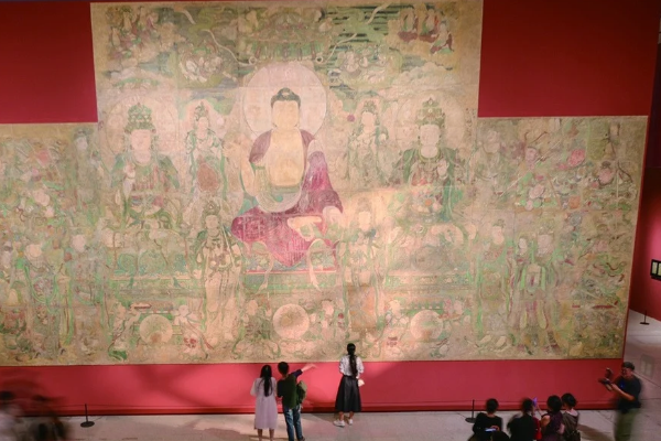 Çin’in kayıp Buda duvar resmi Beijing’de sergileniyor<