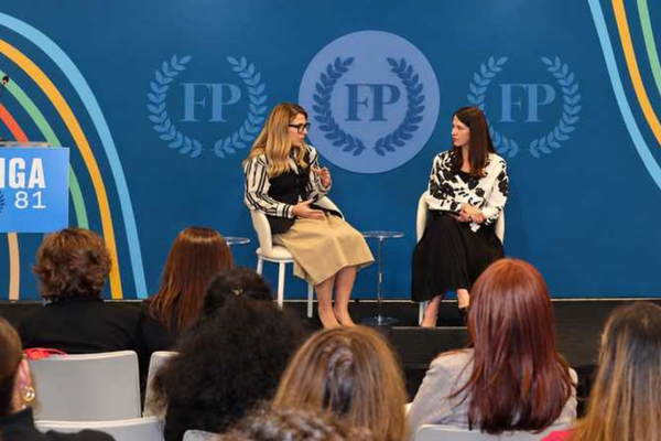 Bulgaristan Dışişleri Bakanı Petrova: Avrupa'nın güven inşa eden liderliğe ihtiyacı var<