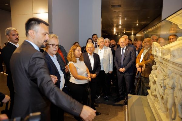 Başkan Büyükkılıç, Kayseri’yi Tarihi Kentler Birliği heyetine  tanıttı