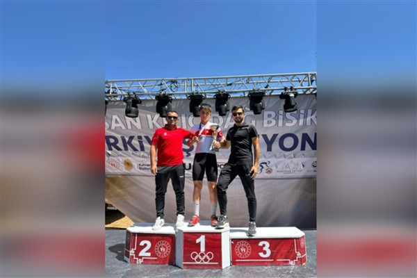 Karamanlı sporcu Fahrettin Yücetaş’tan çifte Türkiye şampiyonluğu<