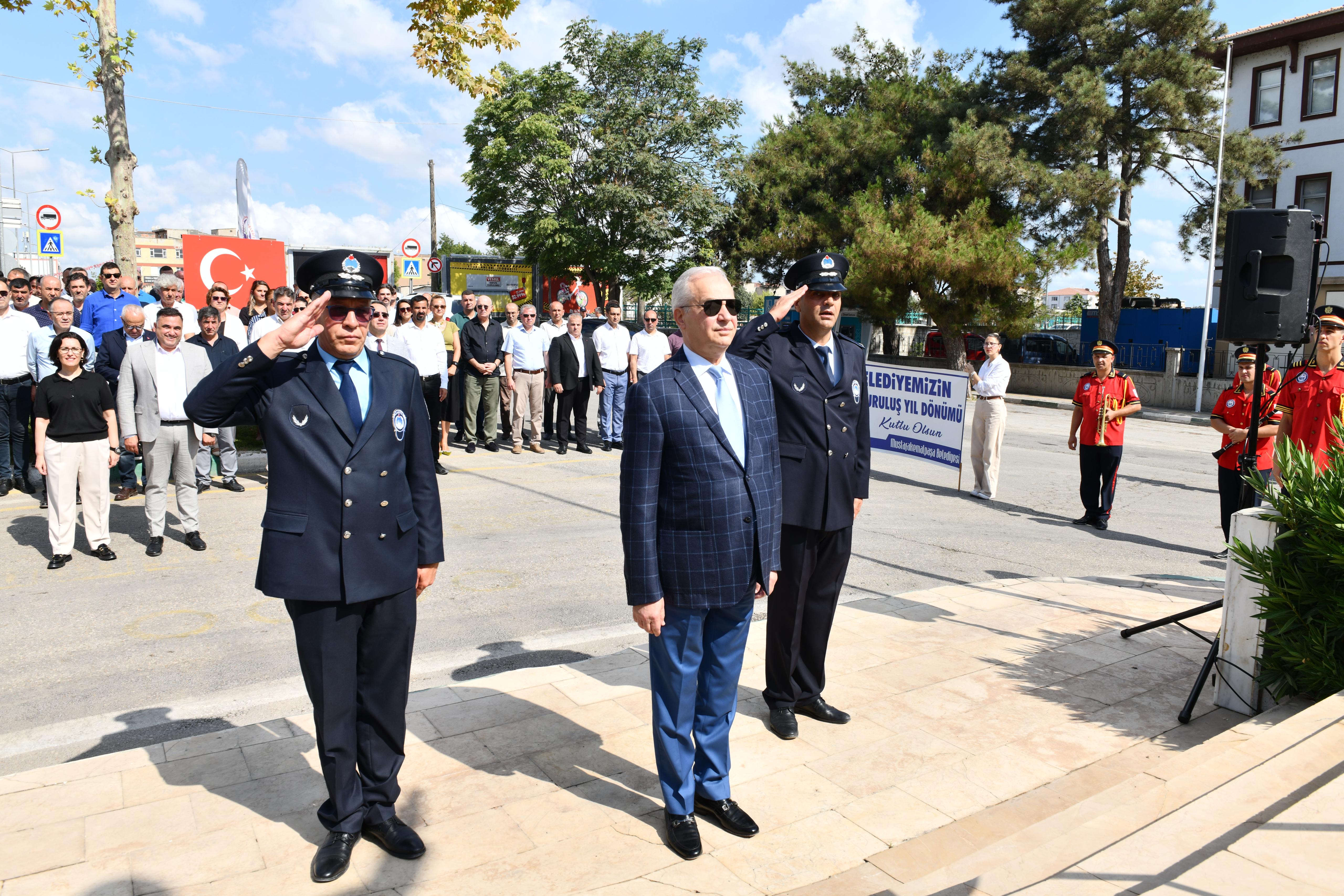 Mustafakemalpaşa Belediyesi'nin 144. yılını kutladı<