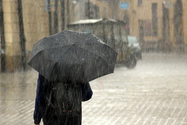 Meteoroloji'den gök gürültülü sağanak yağış uyarısı<