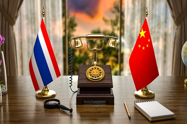 Xi’den Tayland’ın eski kraliçesi Sikrit’in ölümü nedeniyle taziye mesajı<