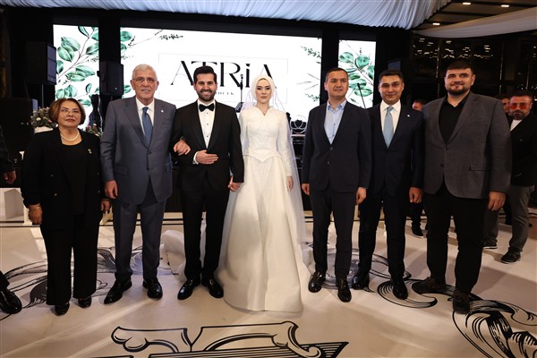 Dervişoğlu, Koca ile Oktay çiftinin nikah şahiti oldu<