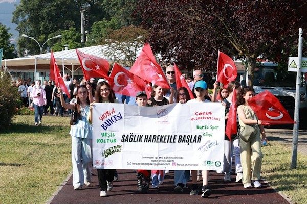 Osmangazi'de başarılı öğrenci ve öğretmenlerle anlamlı buluşma <
